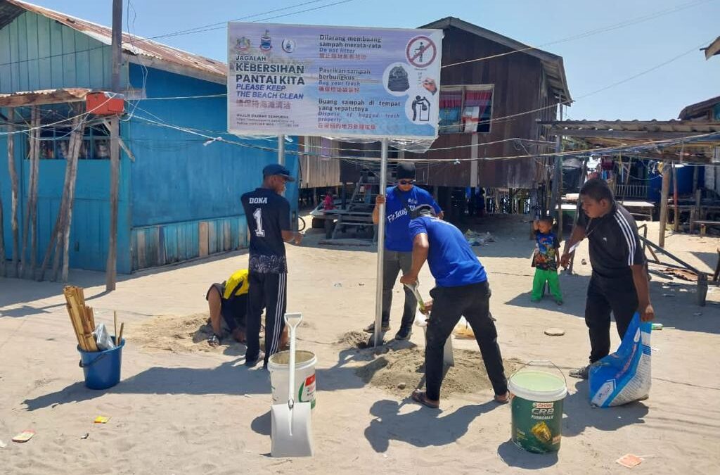 Pemasangan Papan Tanda